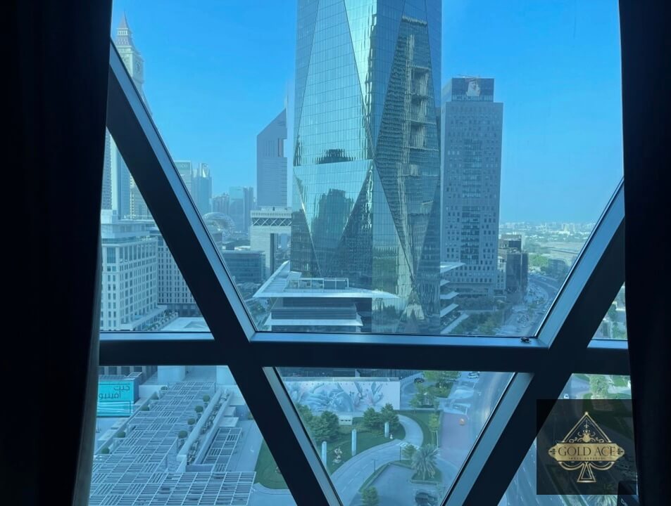 STUNNING 1 BEDROOM APARTMENT AT DIFC PARK TOWERS - 1