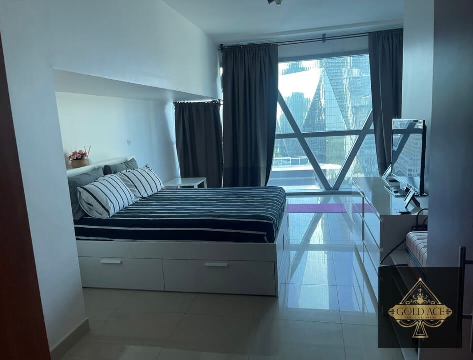 STUNNING 1 BEDROOM APARTMENT AT DIFC PARK TOWERS - 10